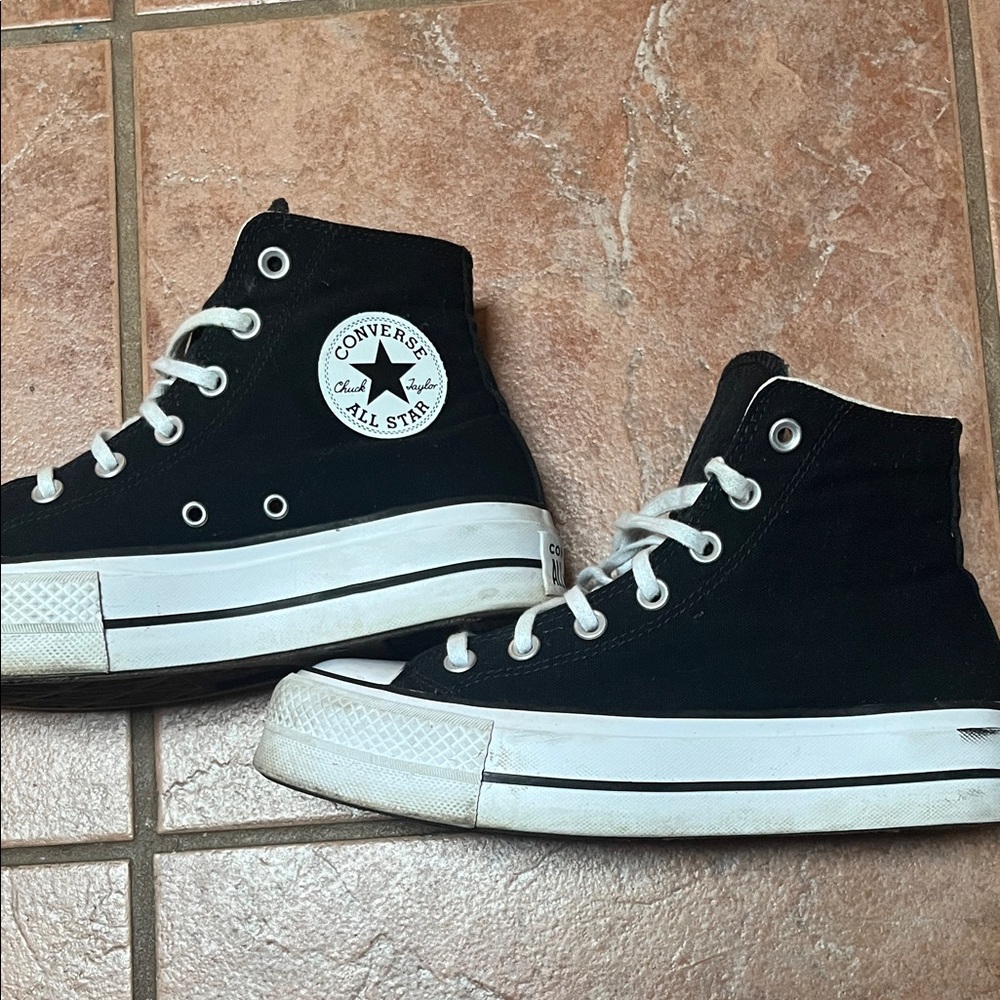 Platform Converse Black and White High-Tops
